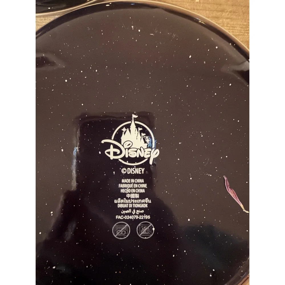Disney Parks Enamel Plate Set Pluto Chip n Dale Meeko Lucifer Speckleware‎ 4pc